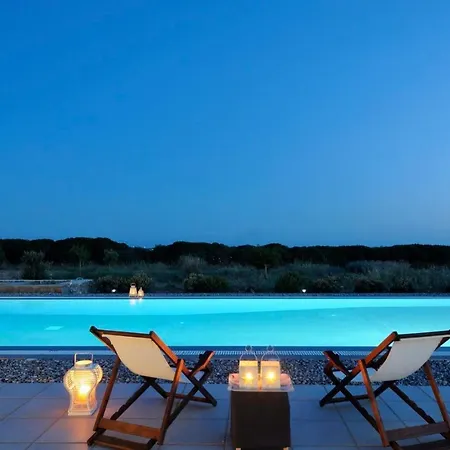 Paros Sleeps 17 Pool Air Con