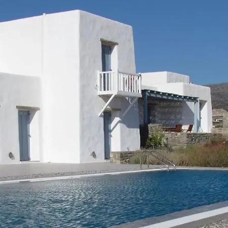 别墅 Paros Sleeps 17 Pool Air Con Páros